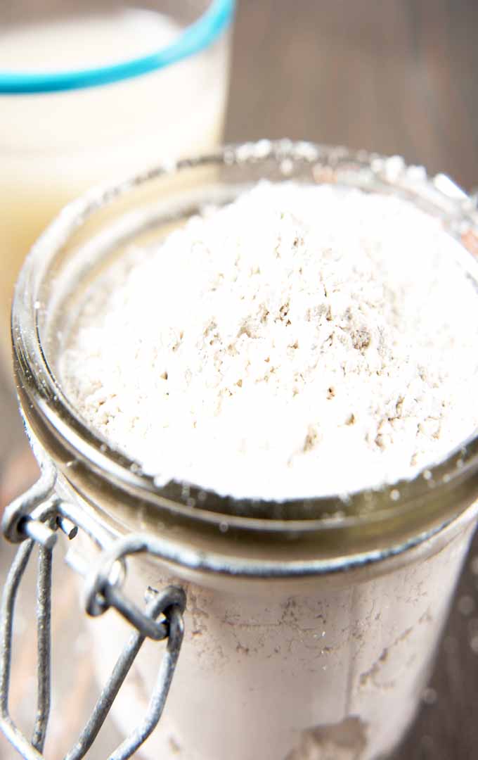 Do you want to have a natural product to get rid of pests in your garden? Learn more now: https://gardenerspath.com/how-to/diatomaceous-earth/ 