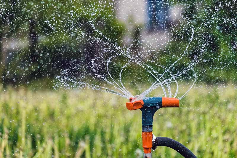 360° Garden Sprinkler Lawn Watering Rotating System Water Hose Spray Grass Care 