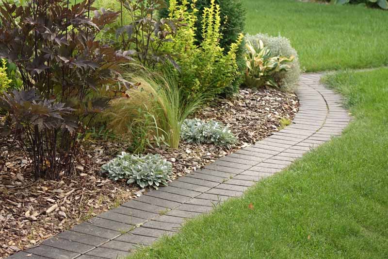 Use Bricks In Garden Design, Brick Garden Edging Ireland