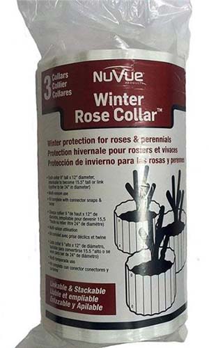 白い背景の上に描かれた、寒い冬の間の保護のためのNuVue Winter Rose Collarsのパッケージのクローズアップ垂直画像。